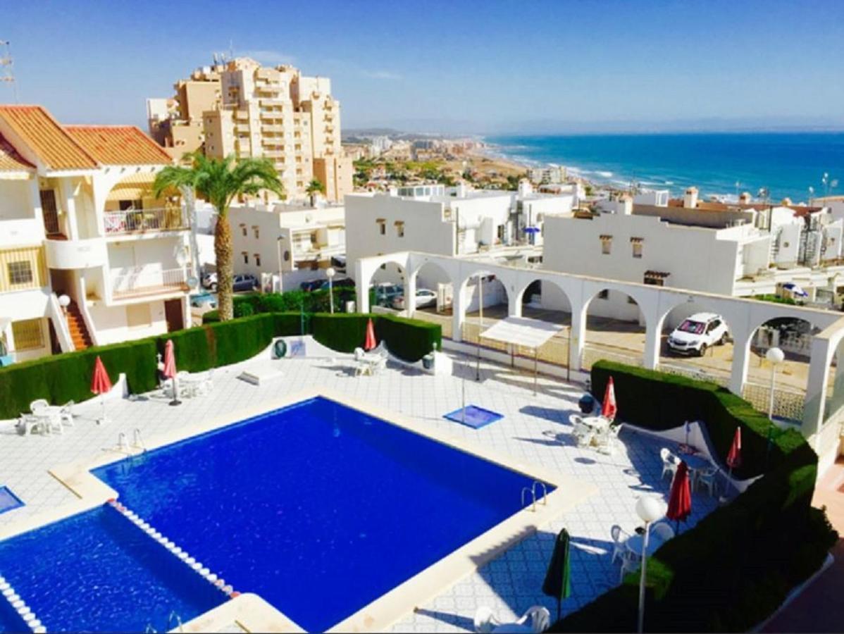 Apartment With Pool, Sea Views & Balcony Less Than 10Min Walk To La Mata Beach! Торевиеха Екстериор снимка