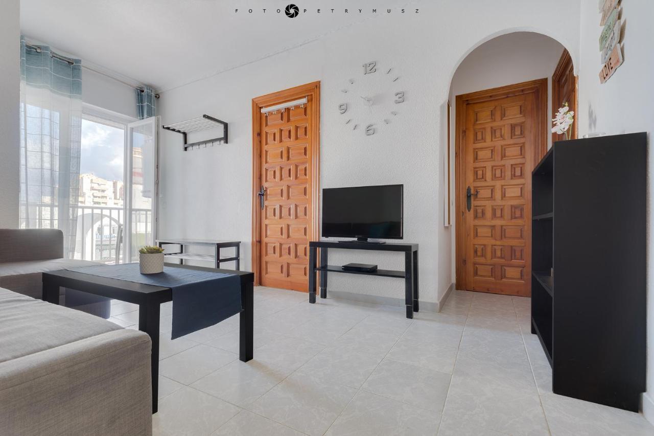 Apartment With Pool, Sea Views & Balcony Less Than 10Min Walk To La Mata Beach! Торевиеха Екстериор снимка